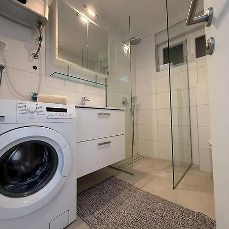 Mali Apartament