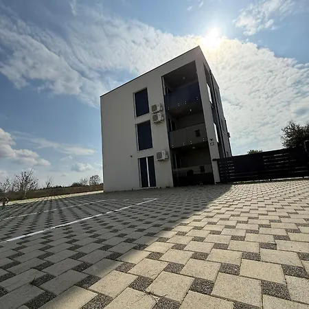 Mali Apartament