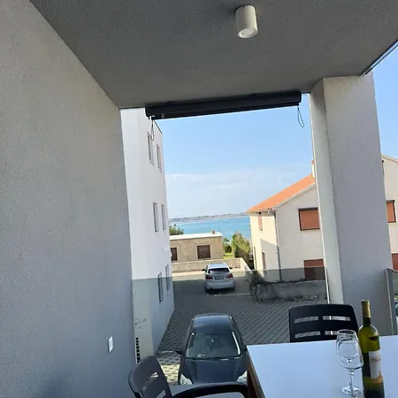 Mali Apartament