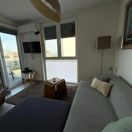 Apartament Mali